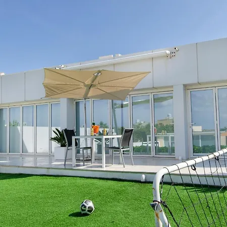 Authentic Country W/ Incredible Garden + Pool Villa Xagħra